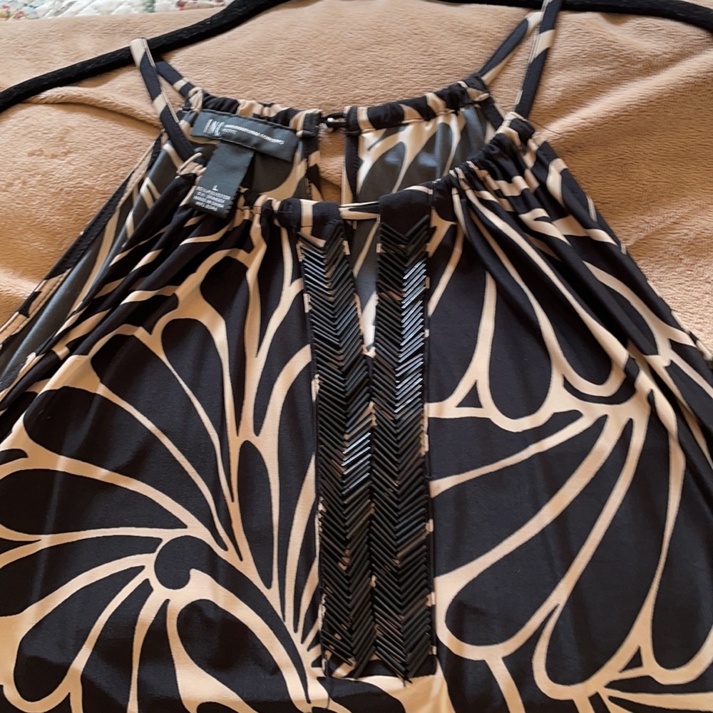 Beautiful top! - Picture 3 of 4